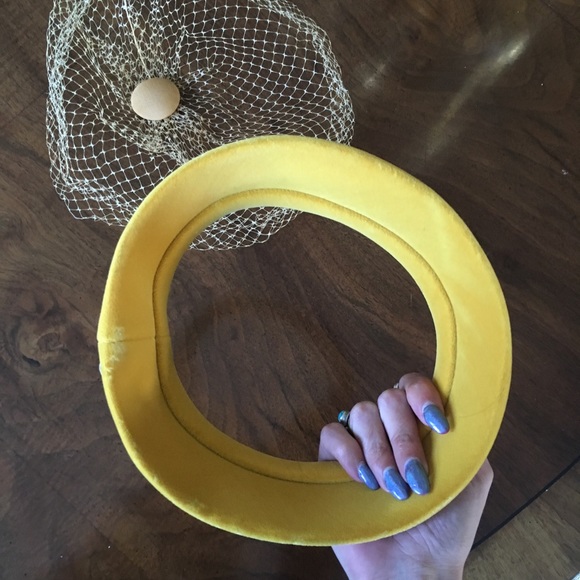 Pillbow netted Mustard Yellow - Picture 5 of 8